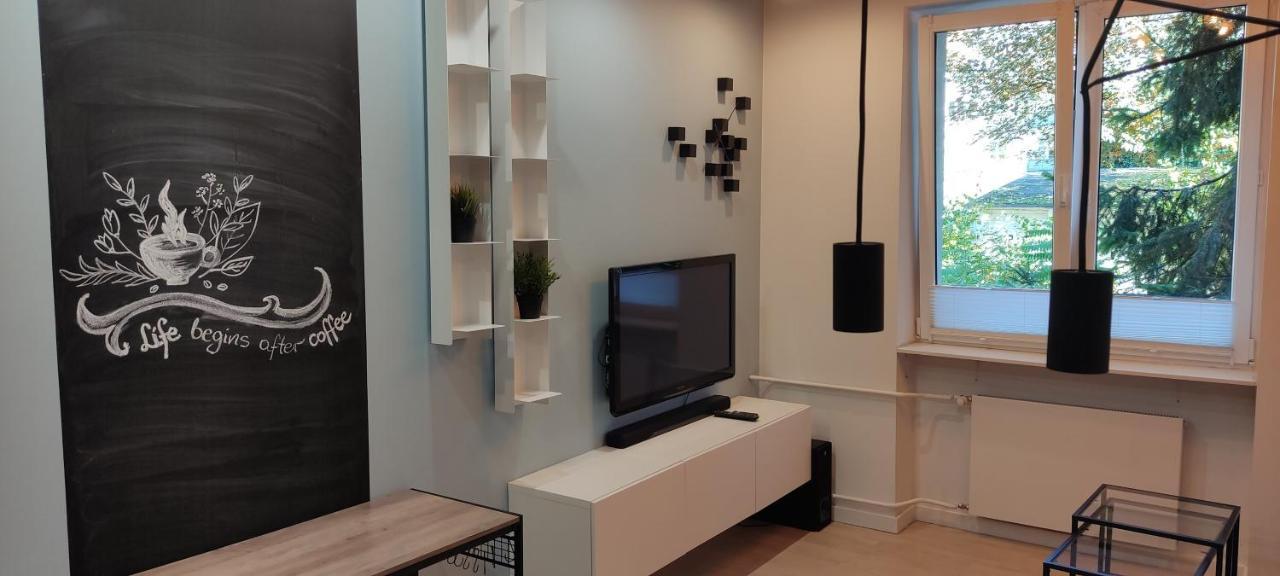 Be My Guest- Fontany Luxury Apartment Metro Wi-Fi Free Parking Zone وارسو المظهر الخارجي الصورة