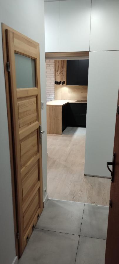 Be My Guest- Fontany Luxury Apartment Metro Wi-Fi Free Parking Zone وارسو المظهر الخارجي الصورة