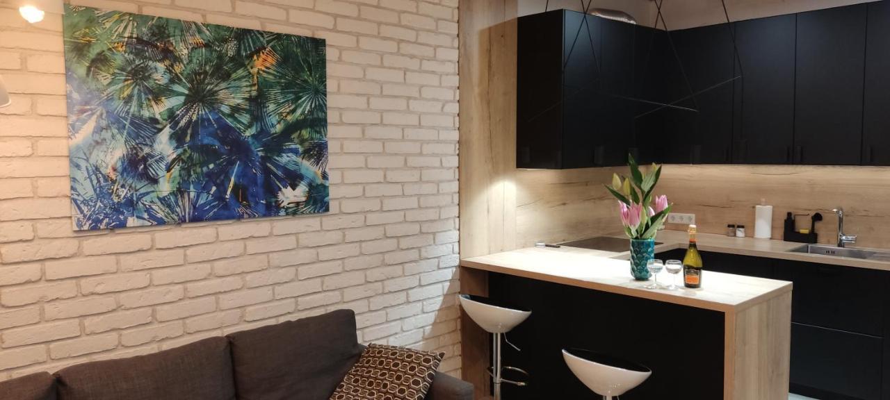 Be My Guest- Fontany Luxury Apartment Metro Wi-Fi Free Parking Zone وارسو المظهر الخارجي الصورة
