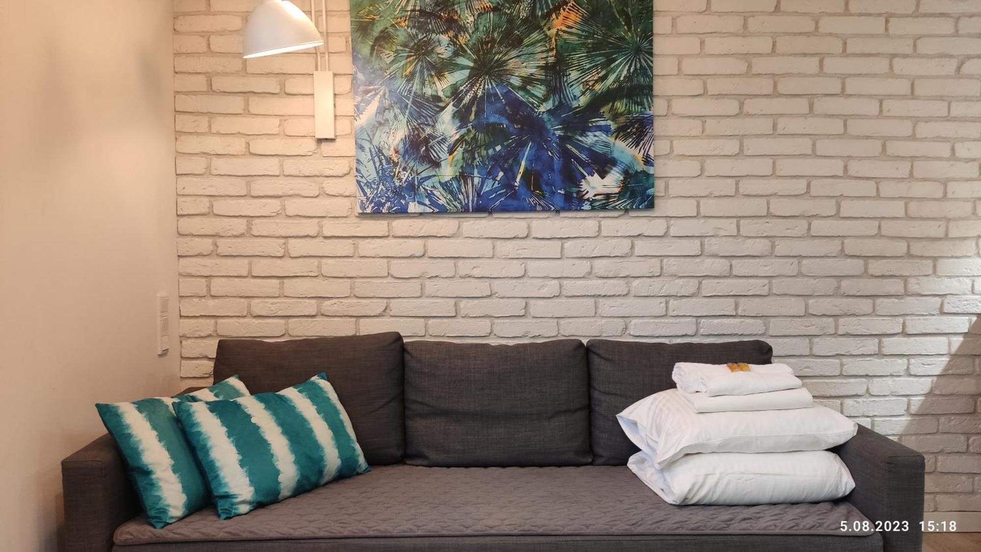 Be My Guest- Fontany Luxury Apartment Metro Wi-Fi Free Parking Zone وارسو المظهر الخارجي الصورة